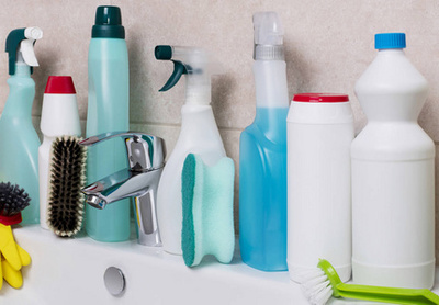 浴室清潔與維護 必備清潔用品與五金工具